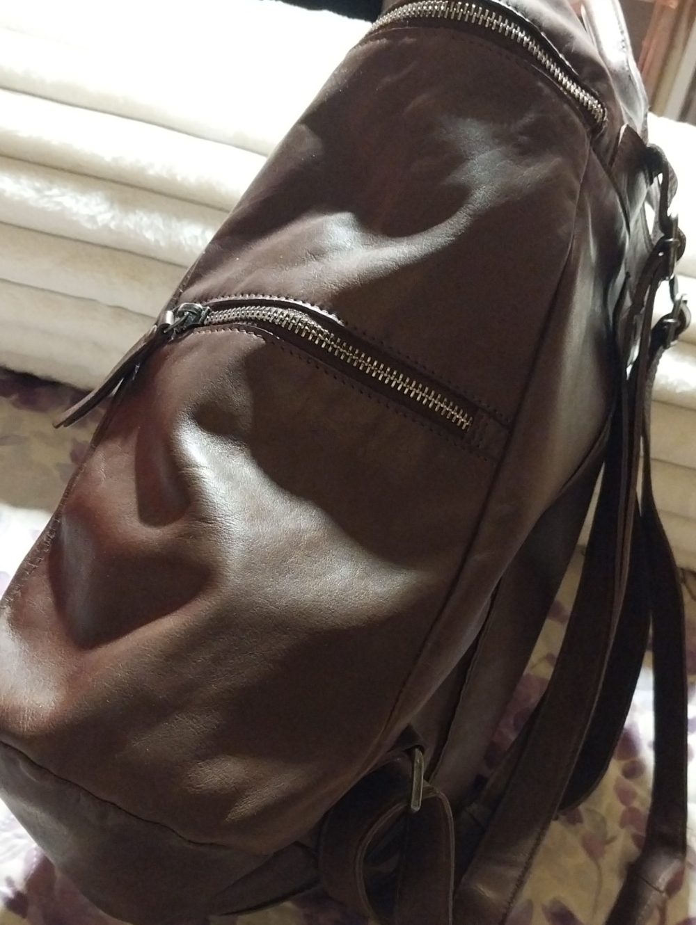 VILENCA HOLLAND BACKPACK Distressed Leather - Picture 5 of 12